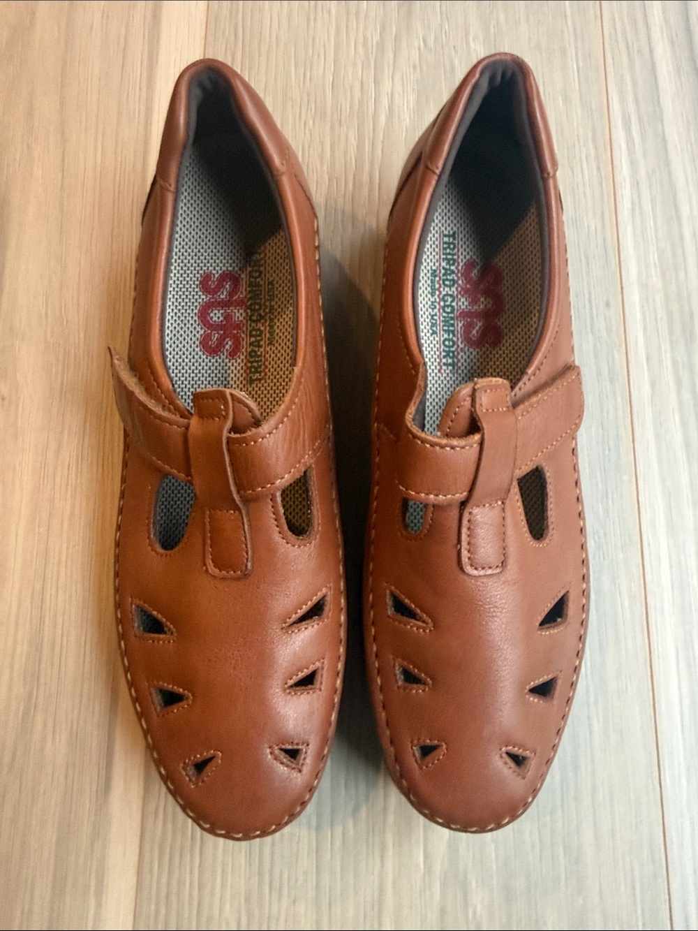 SAS Women's Chestnut Brown Roamer Loafers Size 7.5 S (Slim Width )